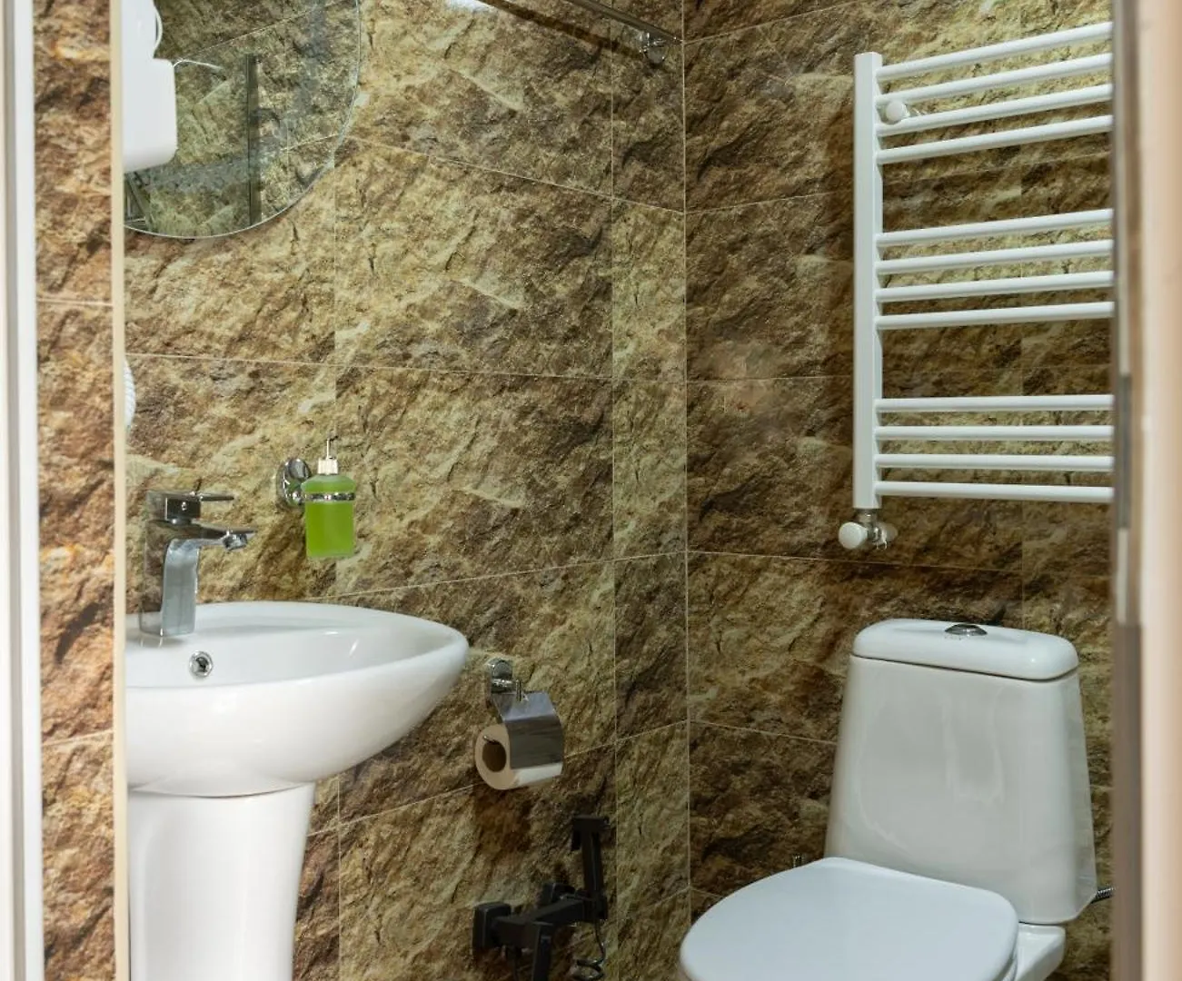 Bliss House Hotell Tbilisi Georgien